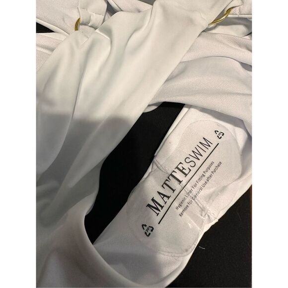 NEW WITH TAGS Matte Collection Eliseo WHITE One Piece Size Medium - Picture 4 of 5